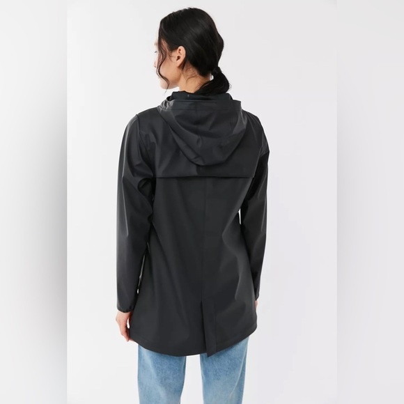 Herschel Supply Co.
Forecast Parka - Women's Large - Picture 11 of 14